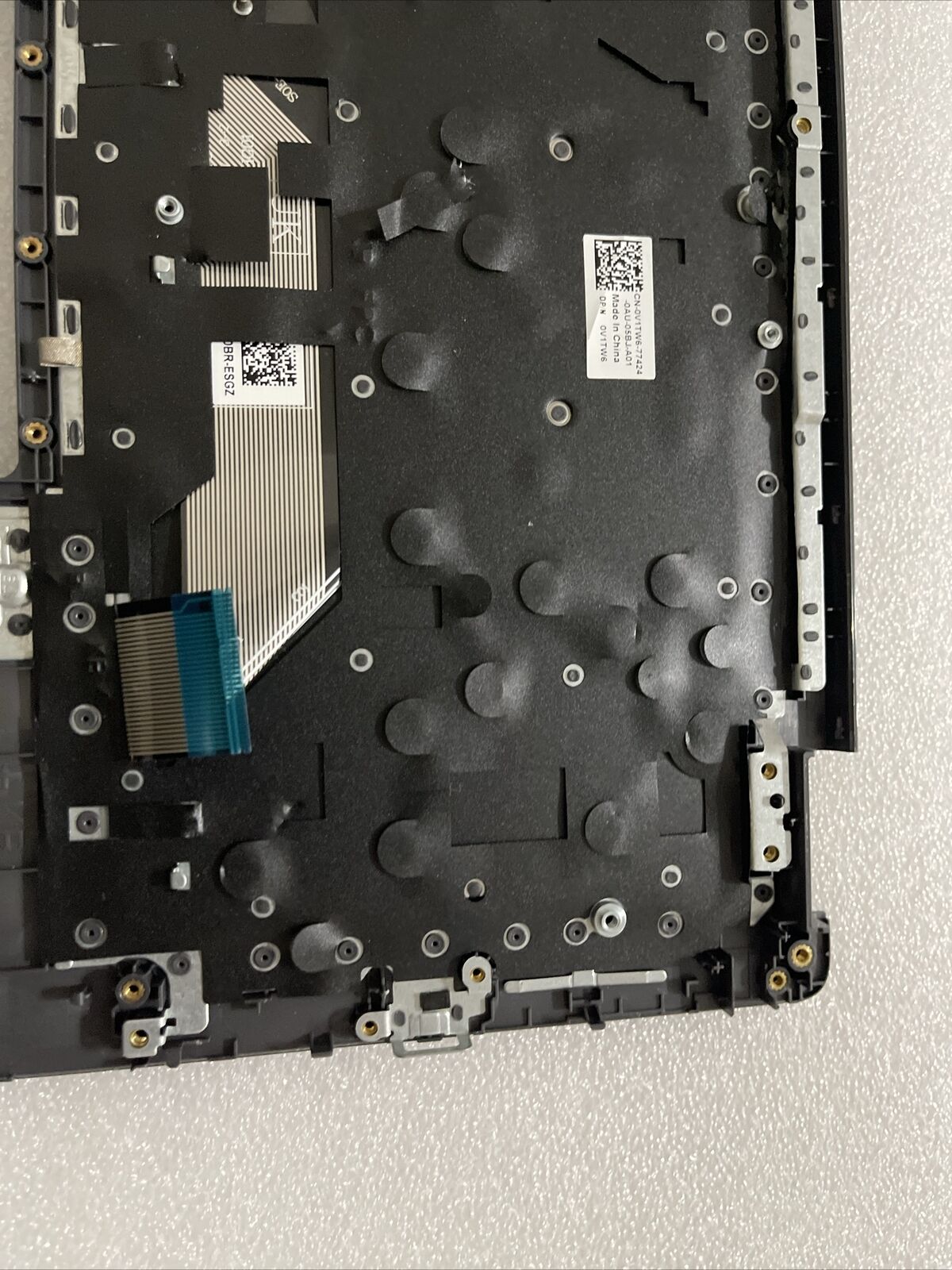 Genuine Dell Latitude 3410 E3410 Laptop Palmrest Spanish Keyboard 0MC2P NSb5