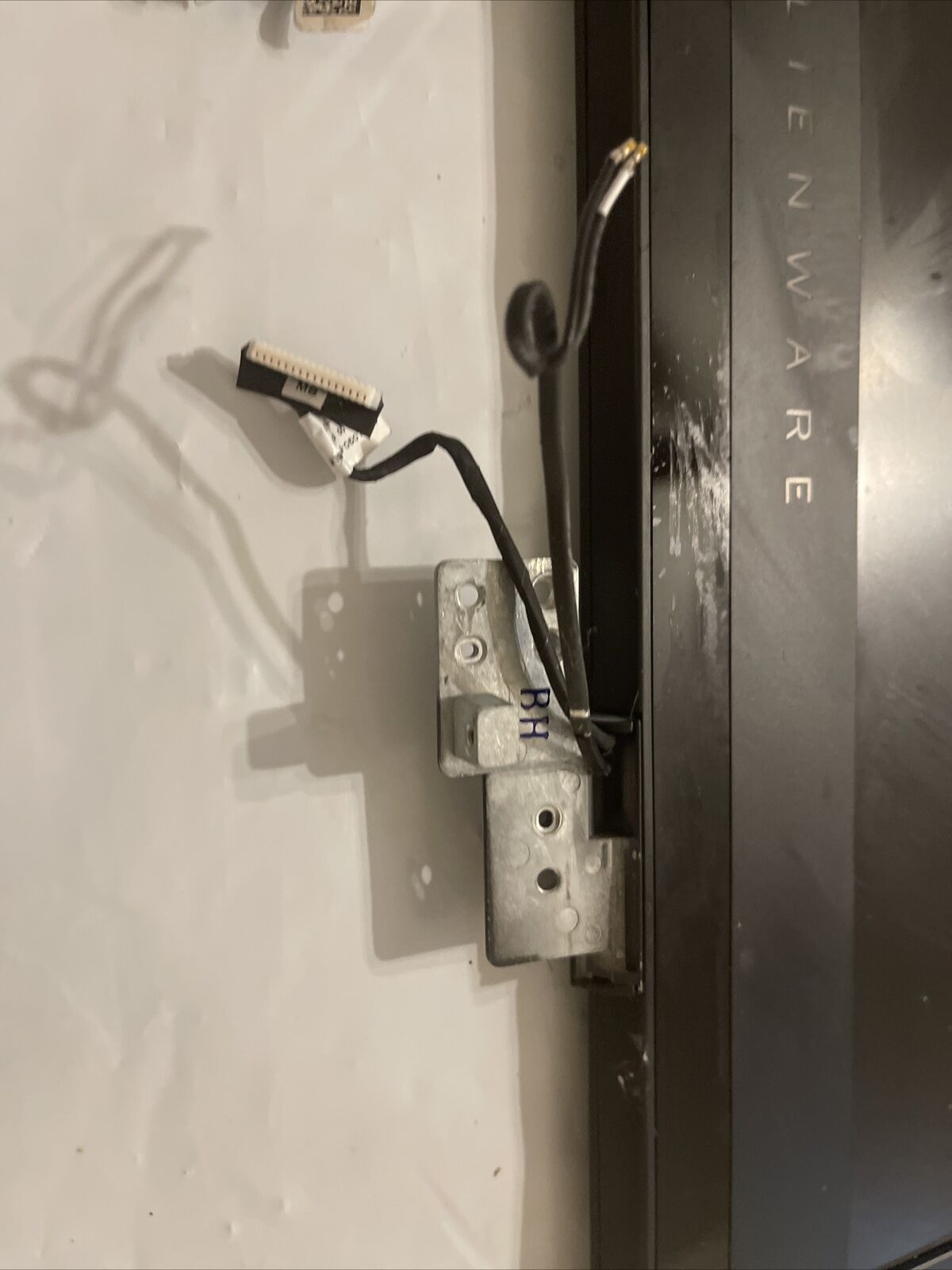 Genuine Dell Alienware 17 R4 FHD LCD Screen Assembly CV09V RY7G9 H2 L6