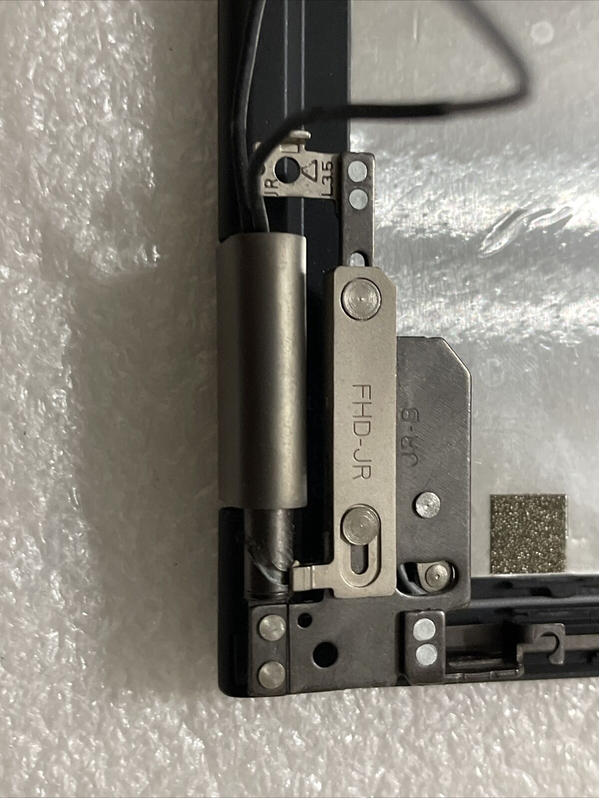 Genuine Lenovo Yoga 260 LCD Rear Back Cover Hinges Camera AQ1EY000200 H1 N1