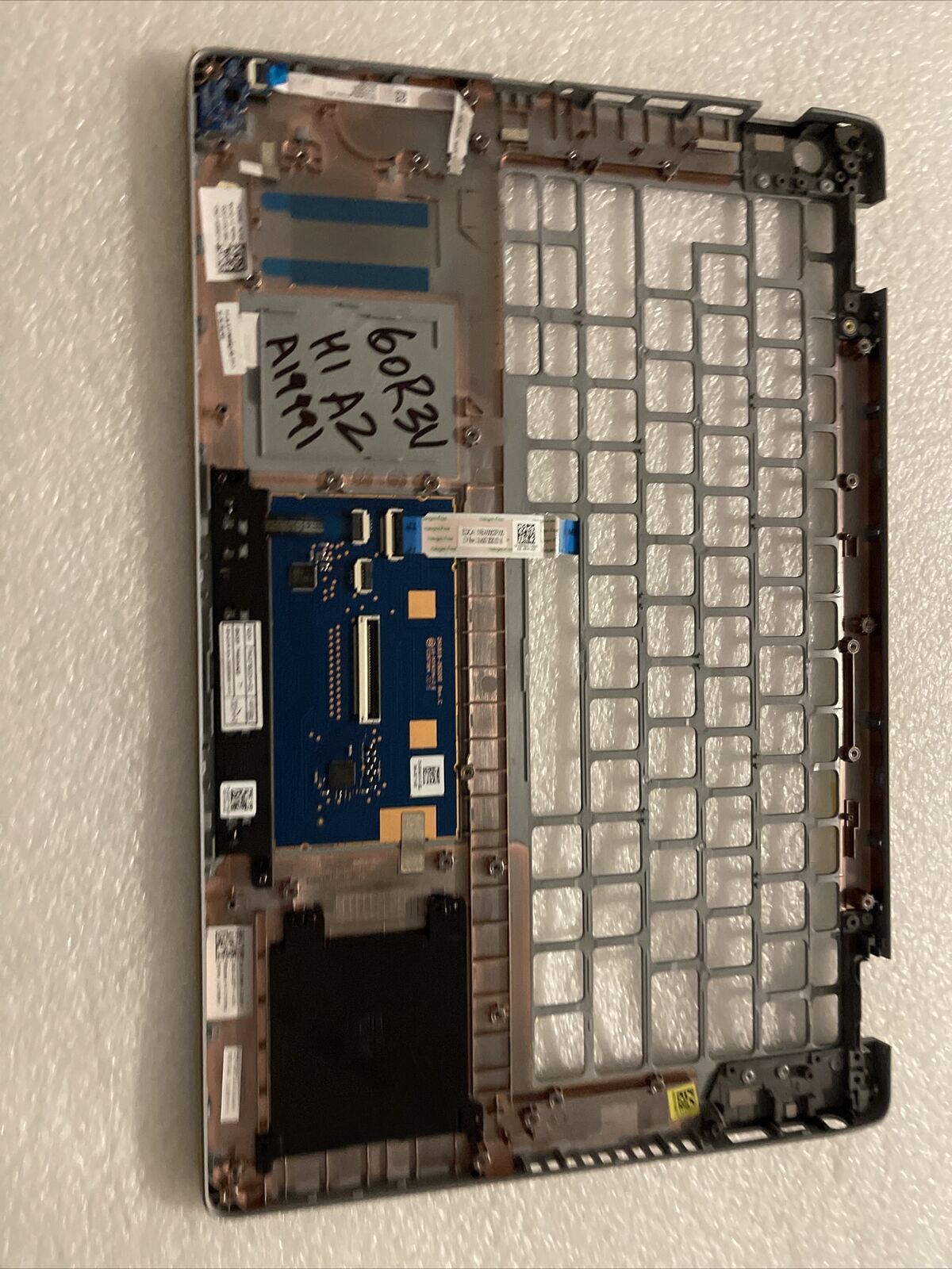 NEW GENUINE DELL LATITUDE 5402 PALMREST TOUCHPAD Assembly A19991 60R3V H1 A2