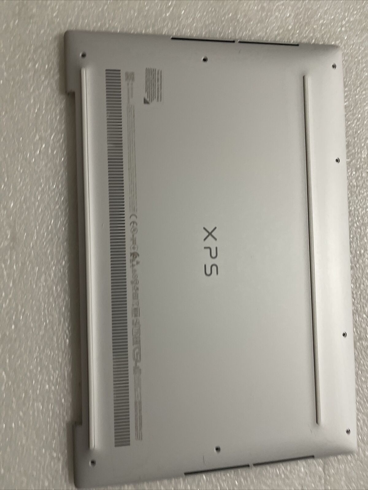 Genuine Dell Xps 9300 9310 Lower Base Bottom Case Cover 3KJK7 03KJK7 white B6 B3