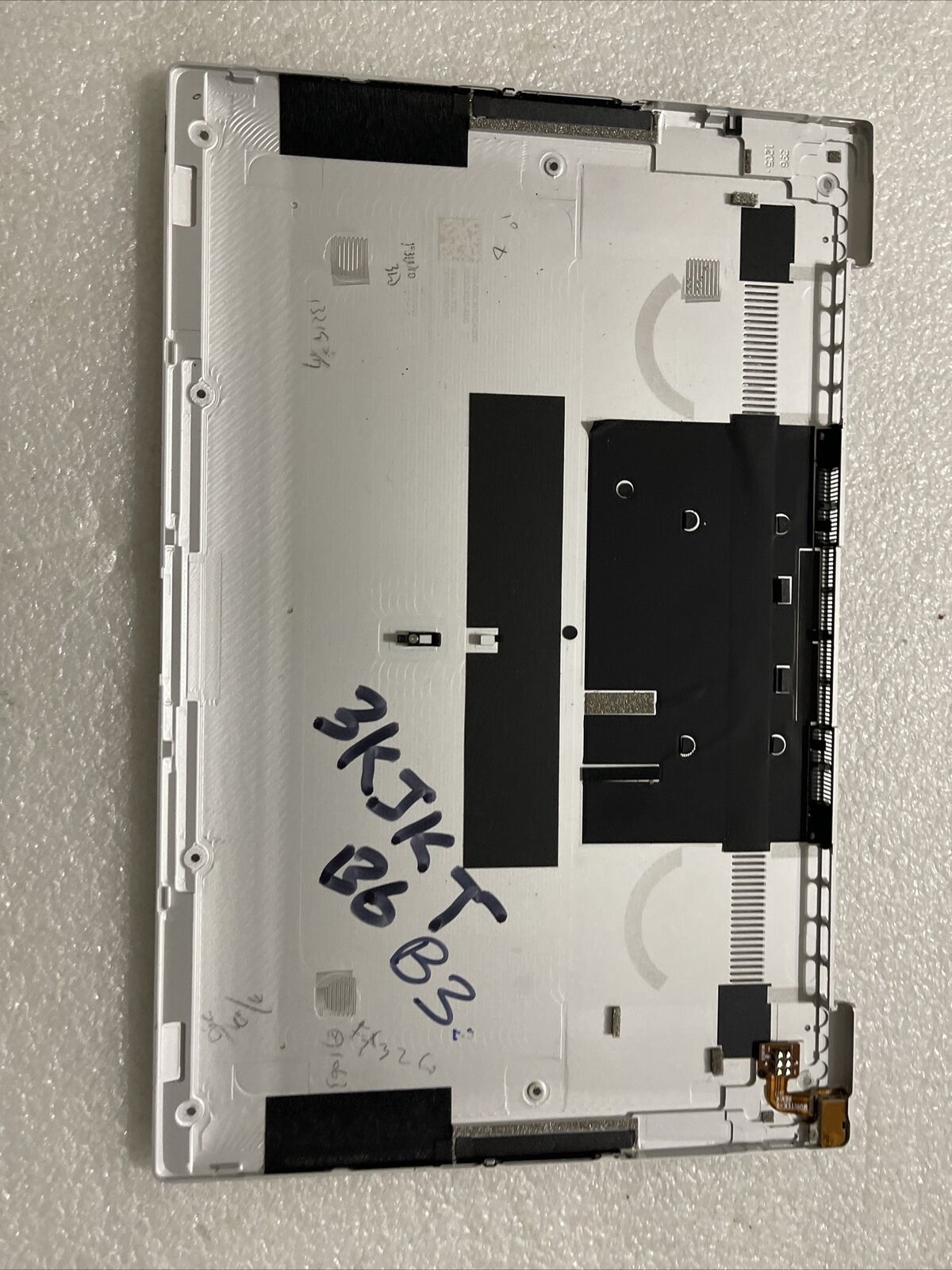 Genuine Dell Xps 9300 9310 Lower Base Bottom Case Cover 3KJK7 03KJK7 white B6 B3