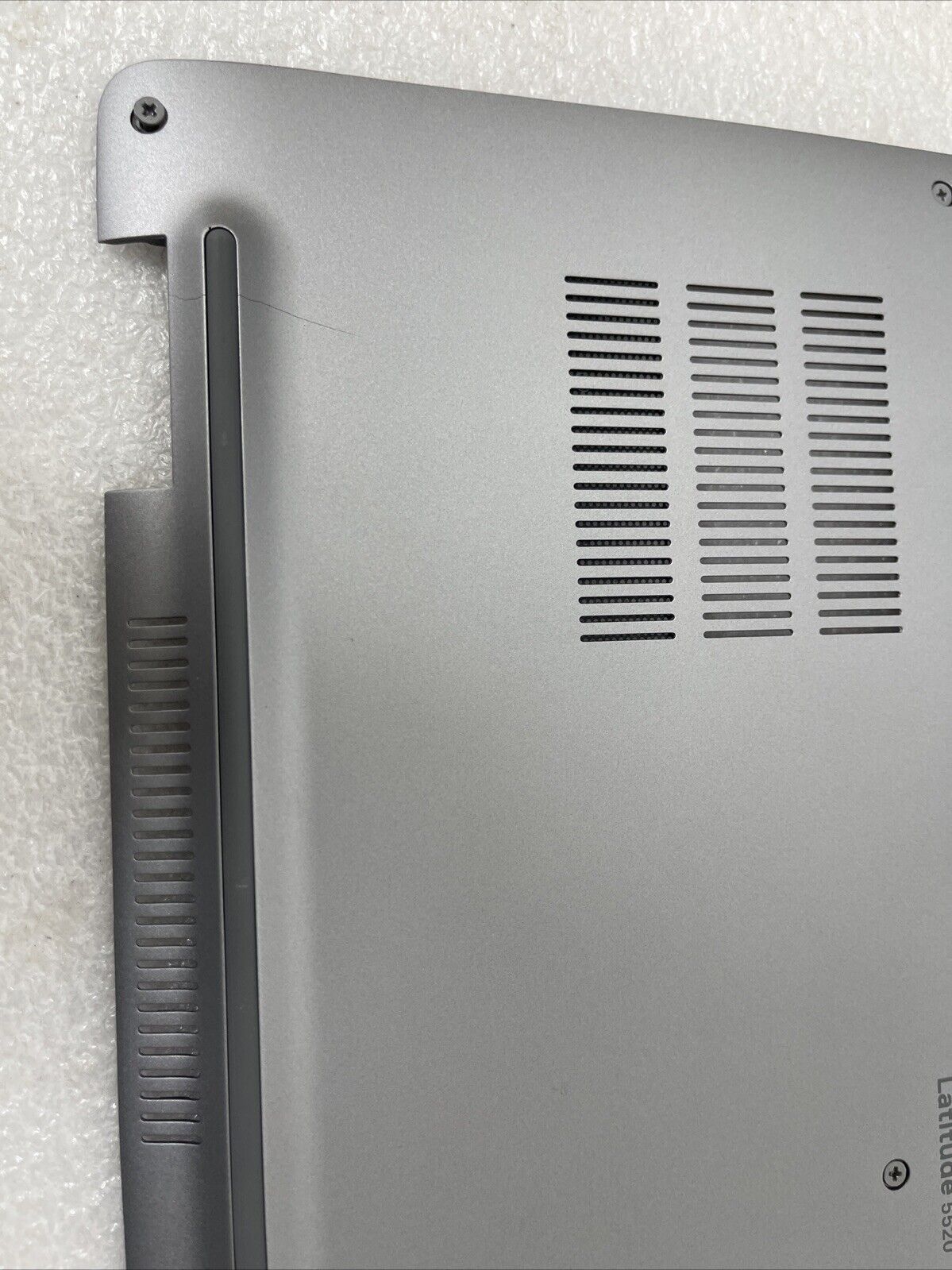 Genuine Dell Latitude 5520 Silver Bottom Base Cover Lower 03C21P 3C21P NG T8