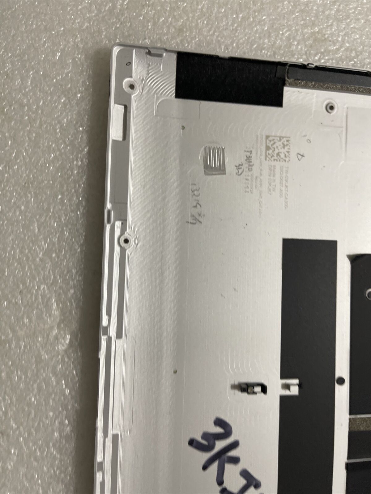 Genuine Dell Xps 9300 9310 Lower Base Bottom Case Cover 3KJK7 03KJK7 white B6 B3