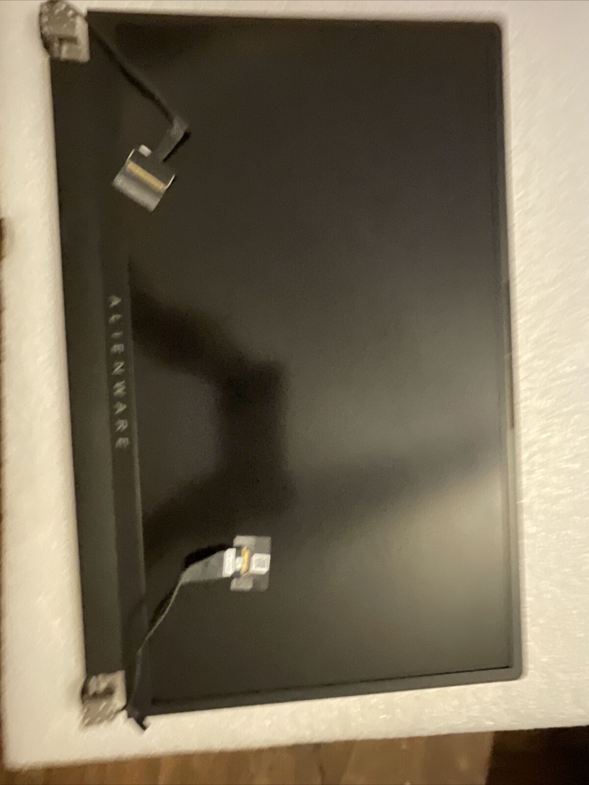 Dell ALIENWARE X17 R1 R2 17.3" FHD SCREEN WHITE 7YGDK D42V5 3D2FF H2 L4