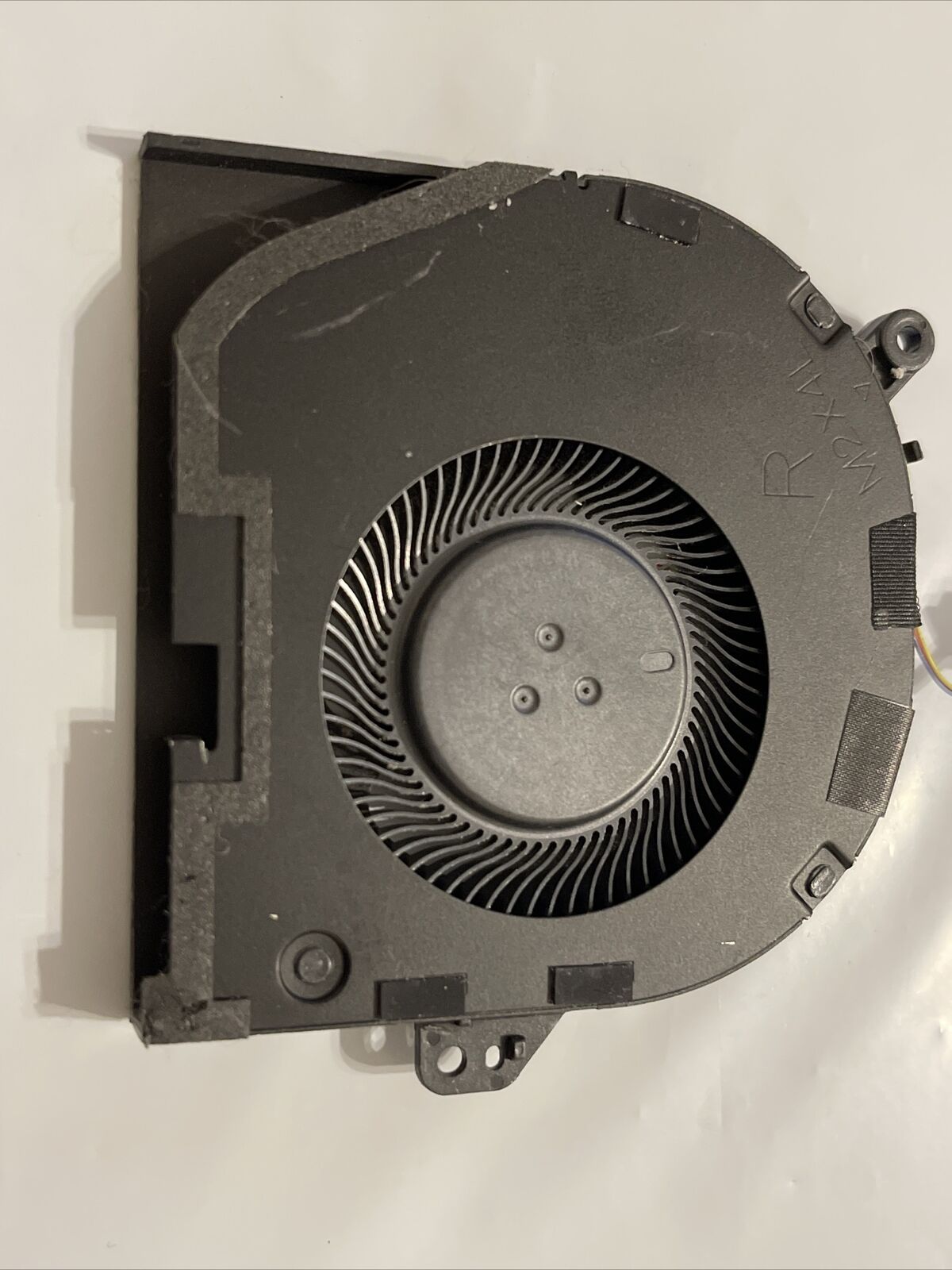 Dell XPS 9500 15 Laptop cooling fan EG50050S1-CG00-S9A V 0.38A DJH35 0DJH35 P5