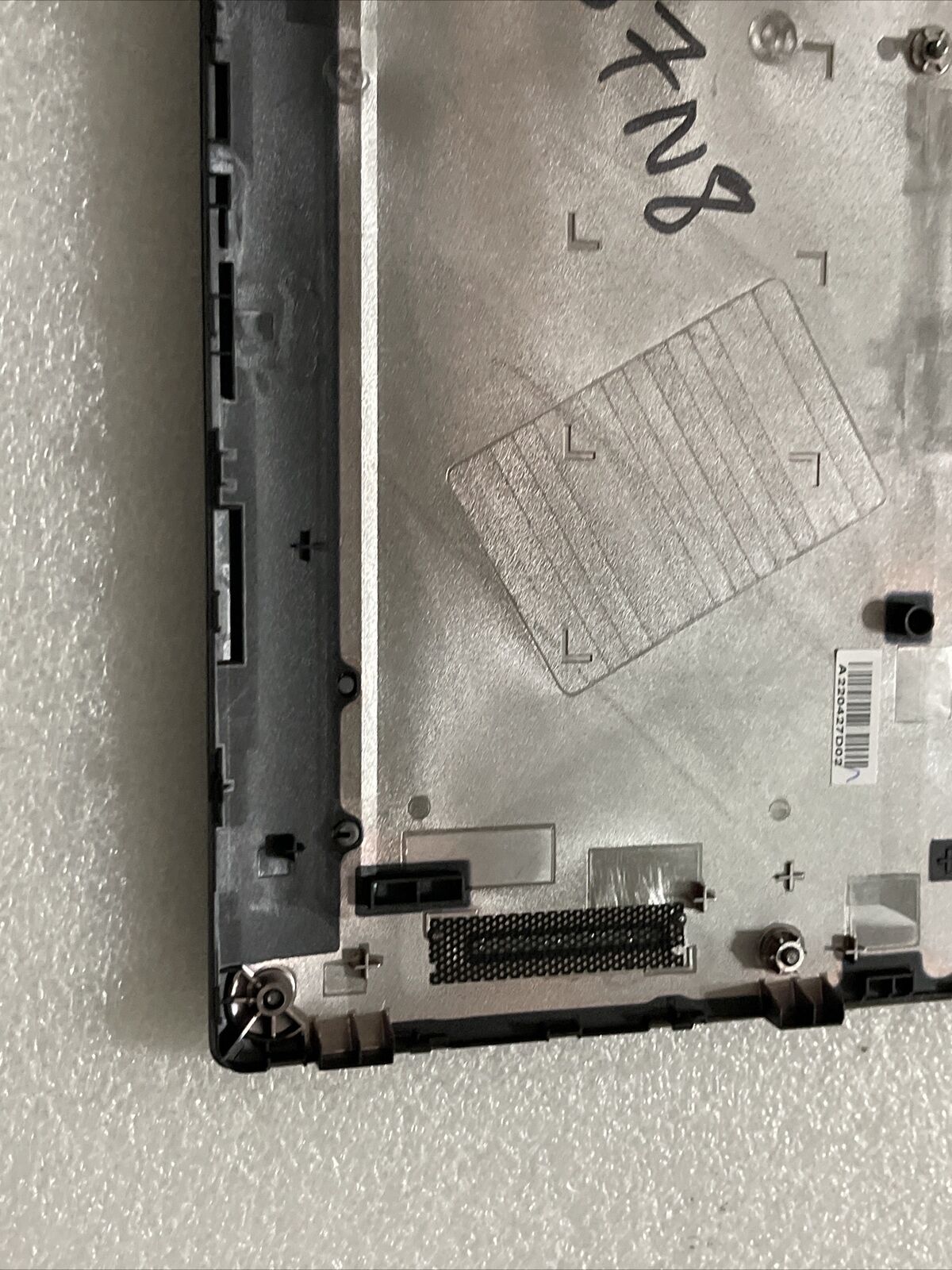 Genuine Dell Latitude 5320 Laptop Bottom Base Lower Cover 007N8 0007N8 H1C1S1