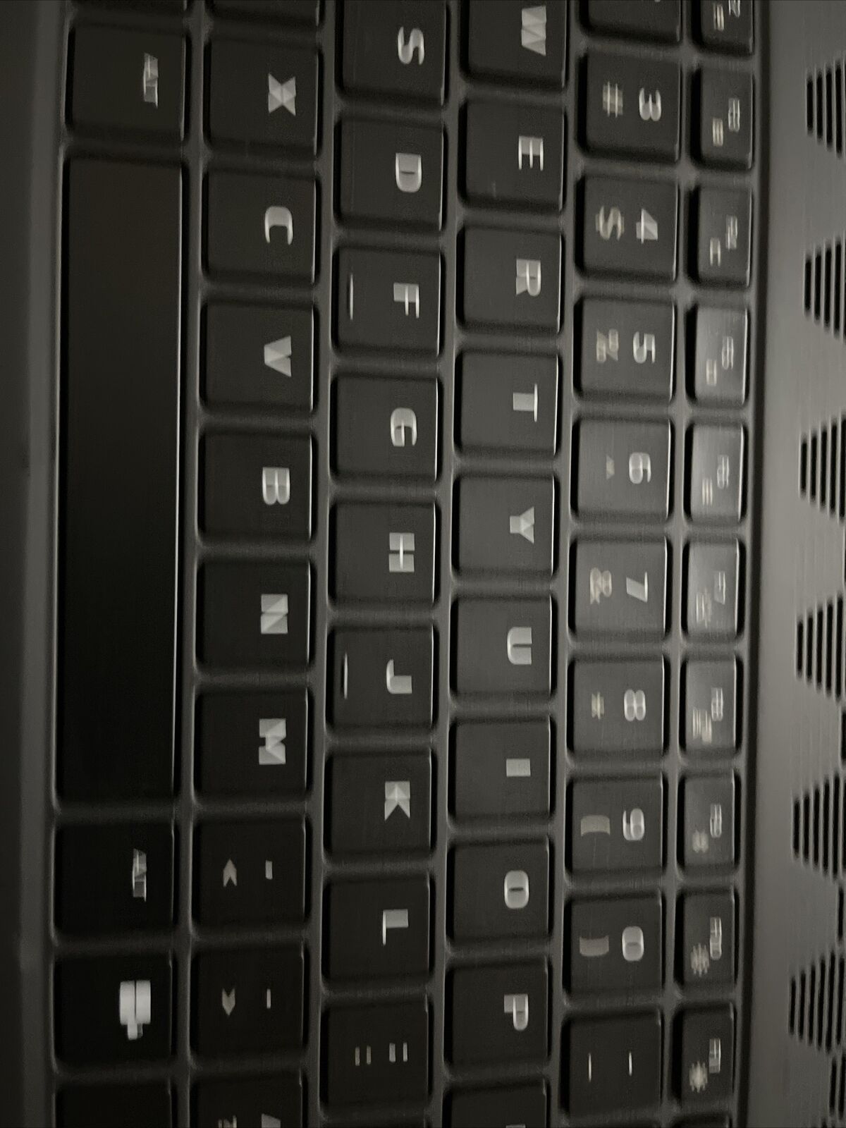 Genuine Dell Alienware x17 R2 US English Keyboard Palmrest 0346YC 346YC H2P2