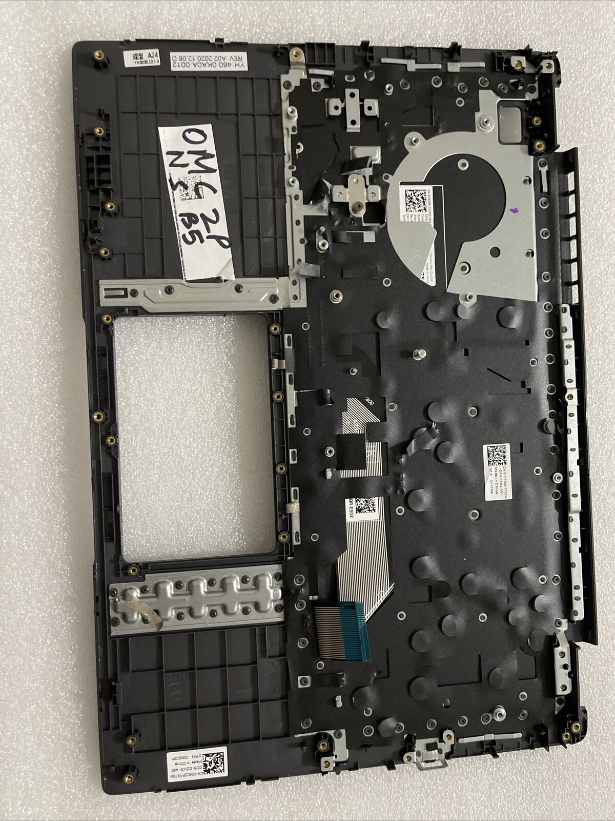 Genuine Dell Latitude 3410 E3410 Laptop Palmrest Spanish Keyboard 0MC2P NSb5