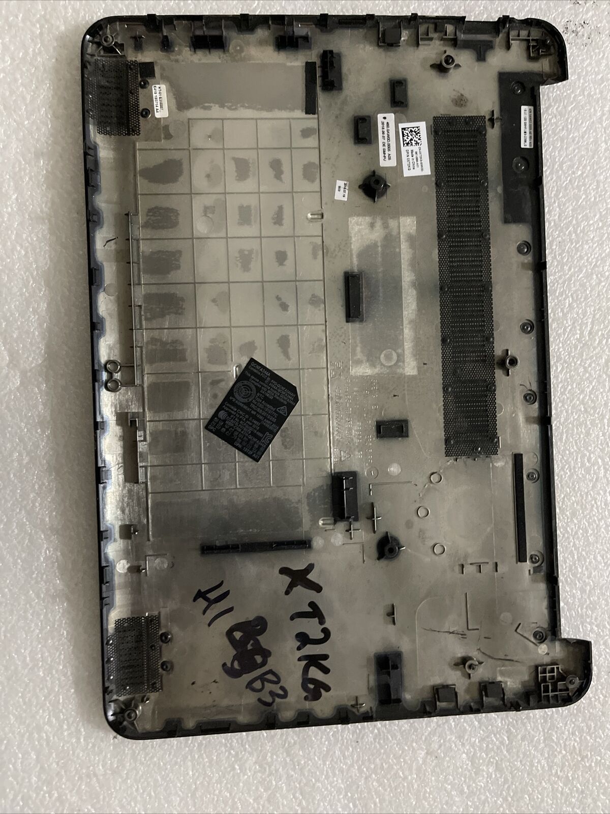 Genuine Dell Latitude 13 3380 Laptop Bottom Base Cover Black XT2KG 0XT2KG H1 B3