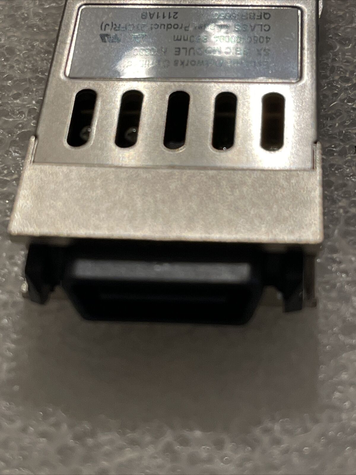 Extreme Networks SX GBIC Module 4050-00004 850nm QFBR-5650 2111AB Transceiver