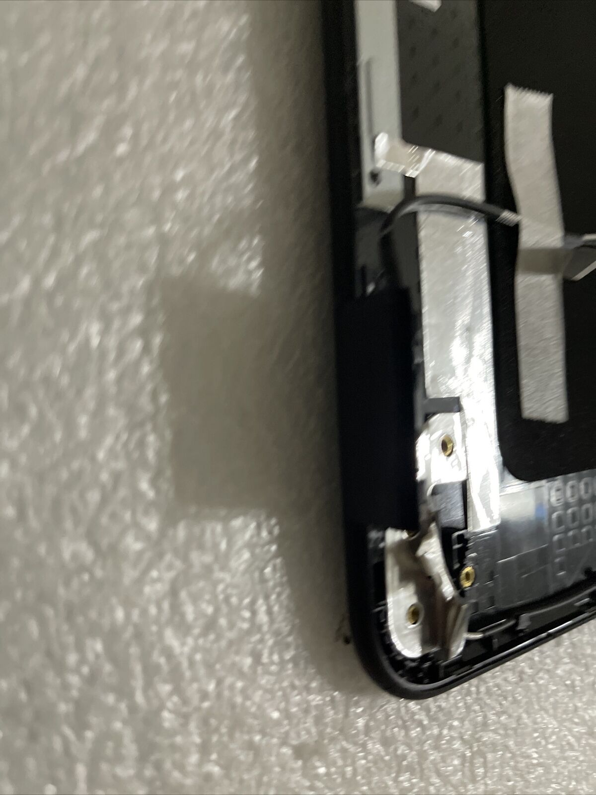 GENUINE DELL LATITUDE 3300 LCD BACK COVER 2F8T9 H1 A3 Missing Hinge cover