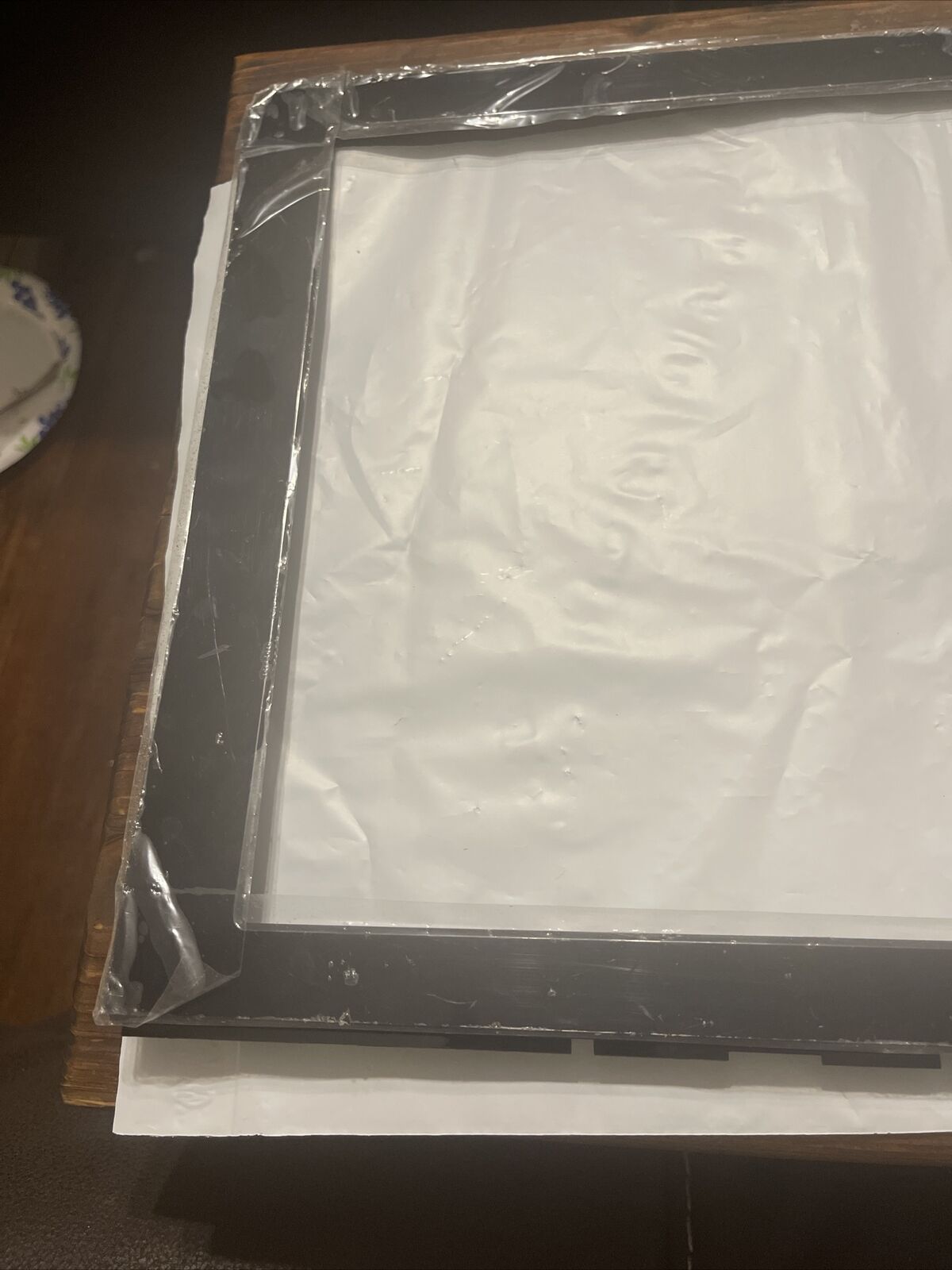 Dell Vostro 320 Series 18.5" LCD Screen Bezel W/Webcam Port K005T CN-0K005T N3