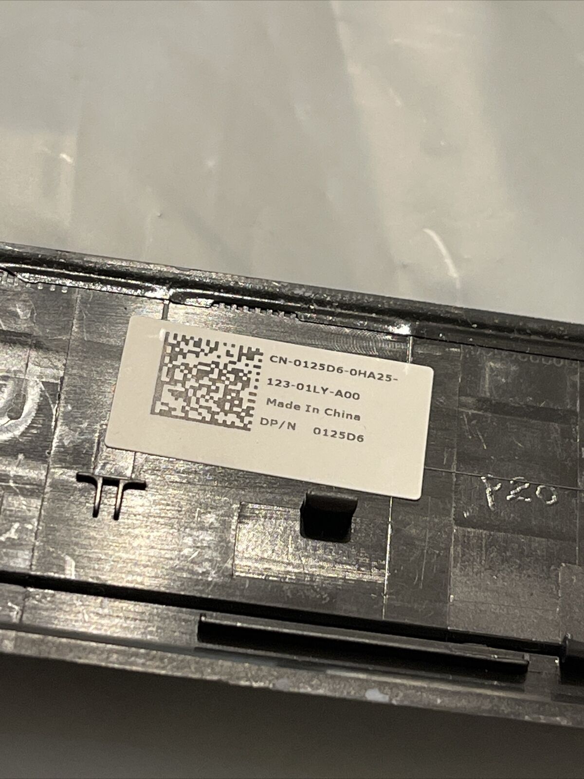 Genuine Dell OEM Vostro 3401 14" Front Trim LCD Bezel 125D6 0125D6 N2