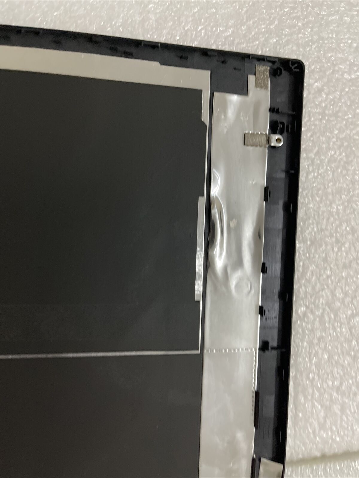 Lenovo ThinkPad T580 Laptop LCD Back Cover 01YU626 H1 N1 Broken Tabs Grade B