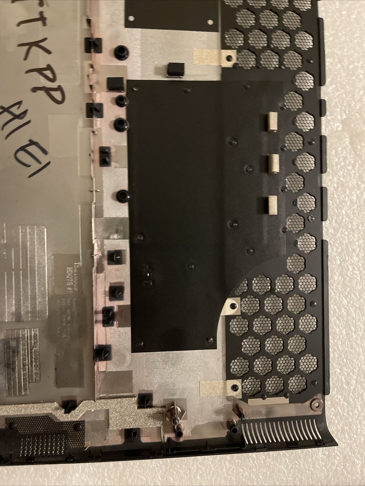 Dell Alienware M17 R5 R6 R7 Laptop Bottom Base Cover Black TTKPP 0TTKPP H1 E1