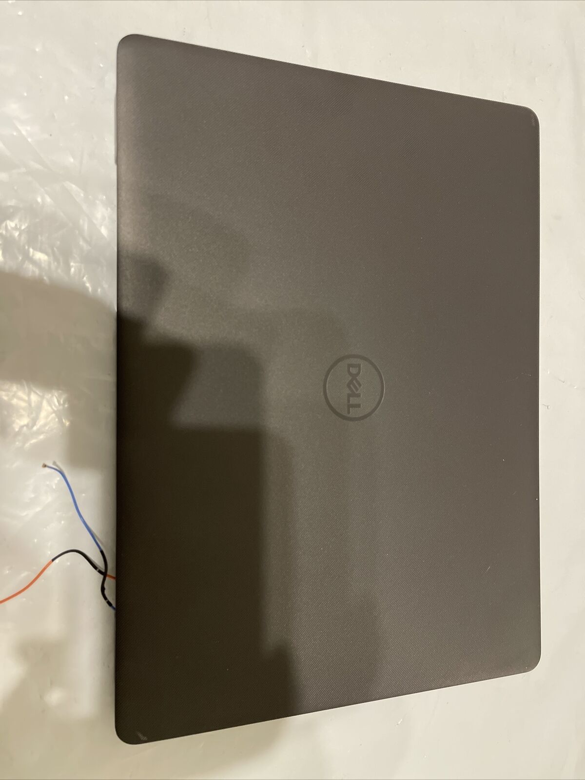 Genuine DELL Vostro 3501 top lid Cover without hinges 0Y5X09 Y5X09 C2 P1