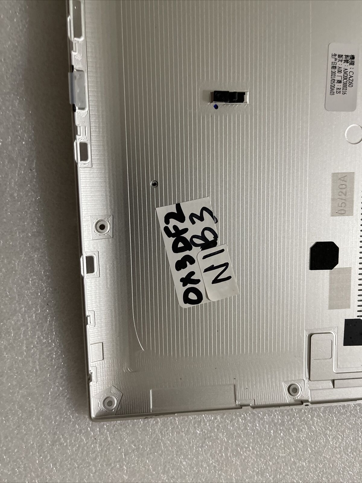 DELL XPS 13 9370 Laptop Bottom Base Silver P/N X3DF2 0X3DF2 CN-0X3DF2 N1 B3