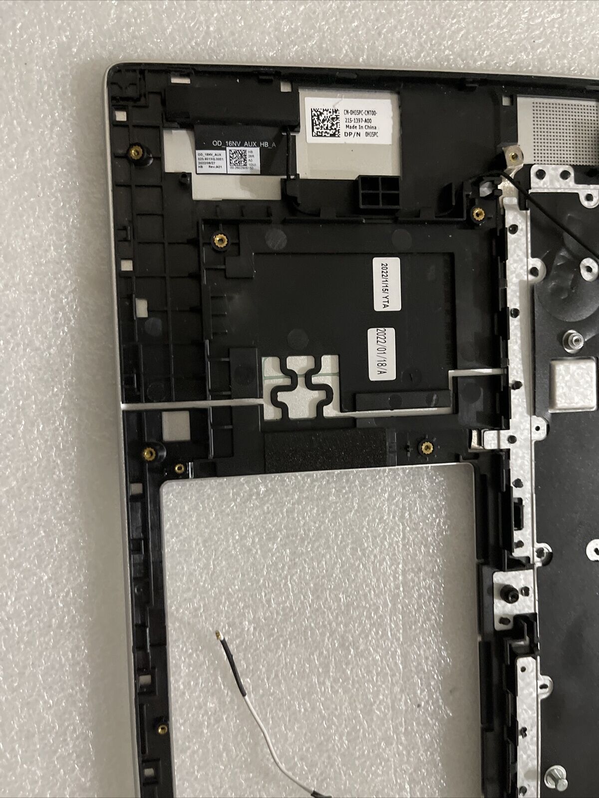 Genuine Dell Inspiron 16 5620 5625 Palmrest US Eng Keyboard YJGM5 0HJ5PC H1 T1