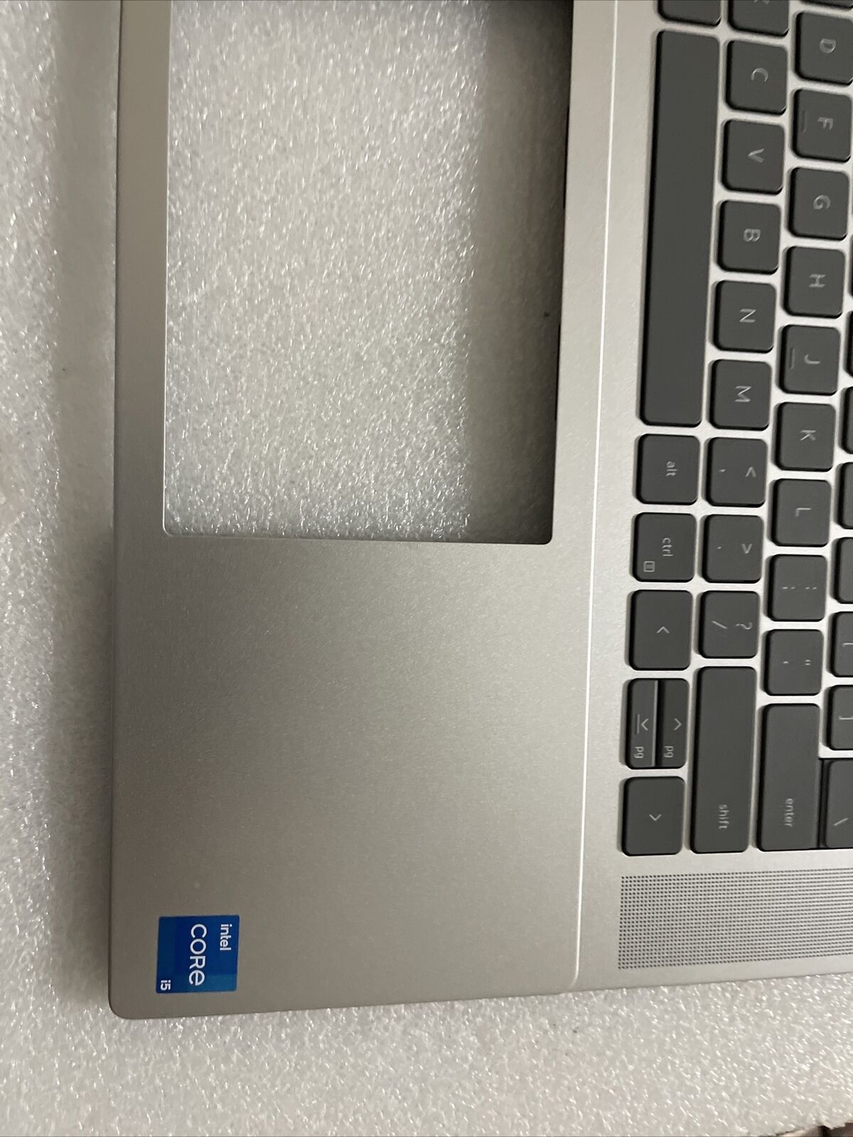 Genuine Dell Inspiron 16 5620 5625 Palmrest US Eng Keyboard YJGM5 0HJ5PC N1 T1