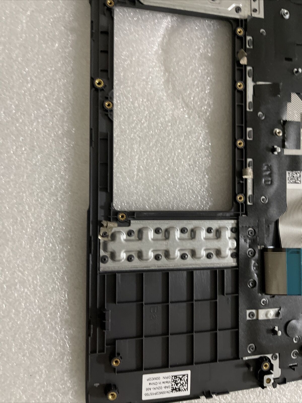 Genuine Dell Latitude 3410 Laptop Palmrest Us Eng Keyboard 00MC2P 0MC2P T8