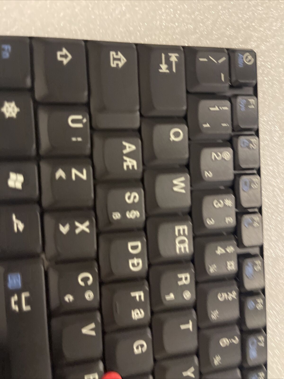 Genuine Lenovo ThinkPad SL500 AZERTY Keyboard French Layout 42T3837 42T3870 B1