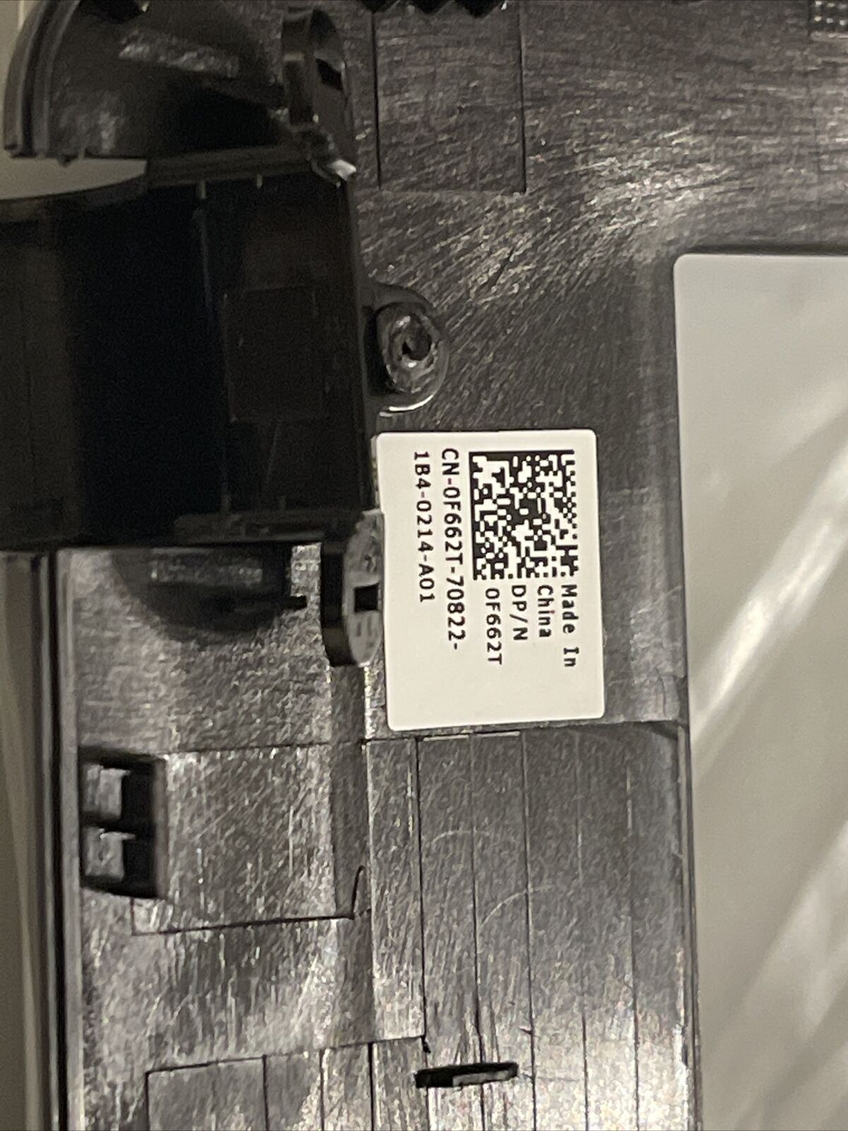 New Dell Inspiron 1750 17.3" Front LCD Bezel W/ Camera Space F662T 0F662T N1