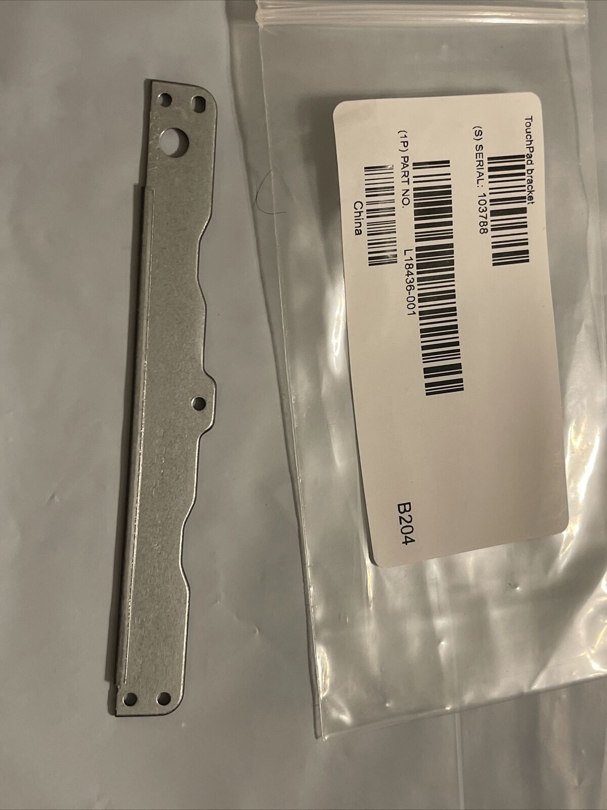 New HP Chromebook 14-CA030NR L18436-001 Touchpad Bracket L18436 ata Grade A