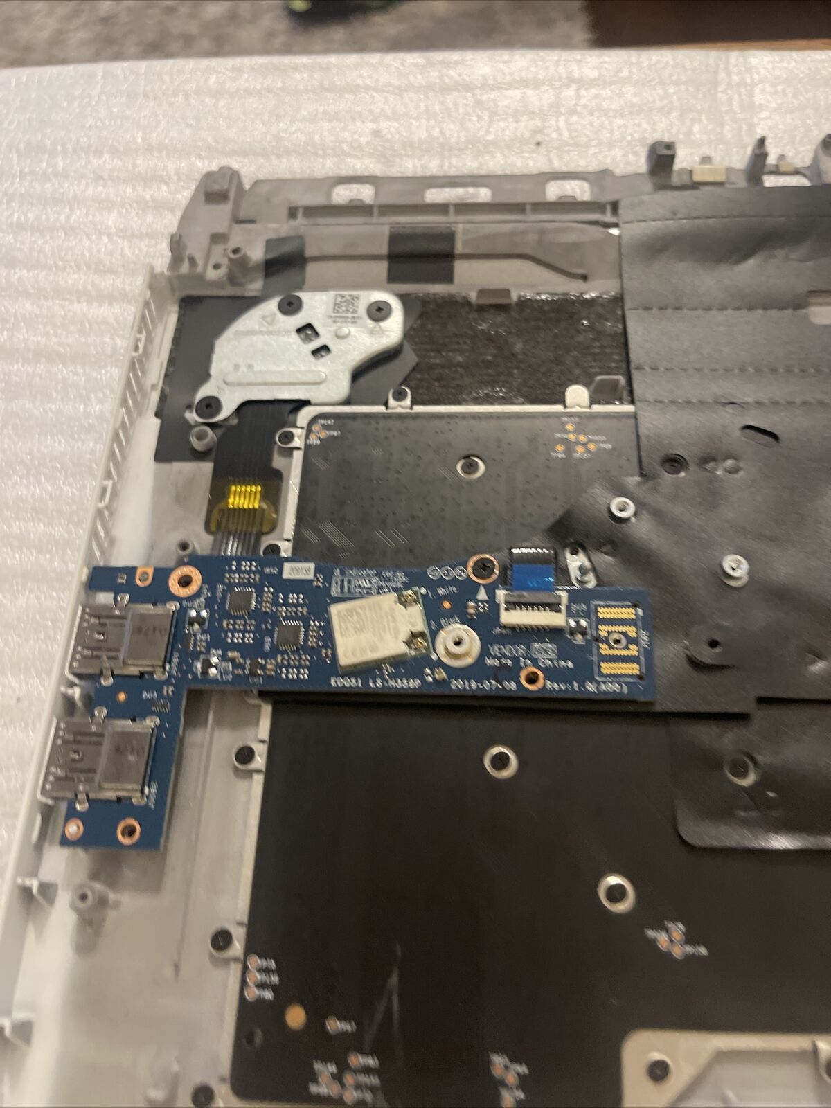 GENUINE DELL Alienware M15 R2 Palmrest US English Backlit keyboard 0MVM8D P5