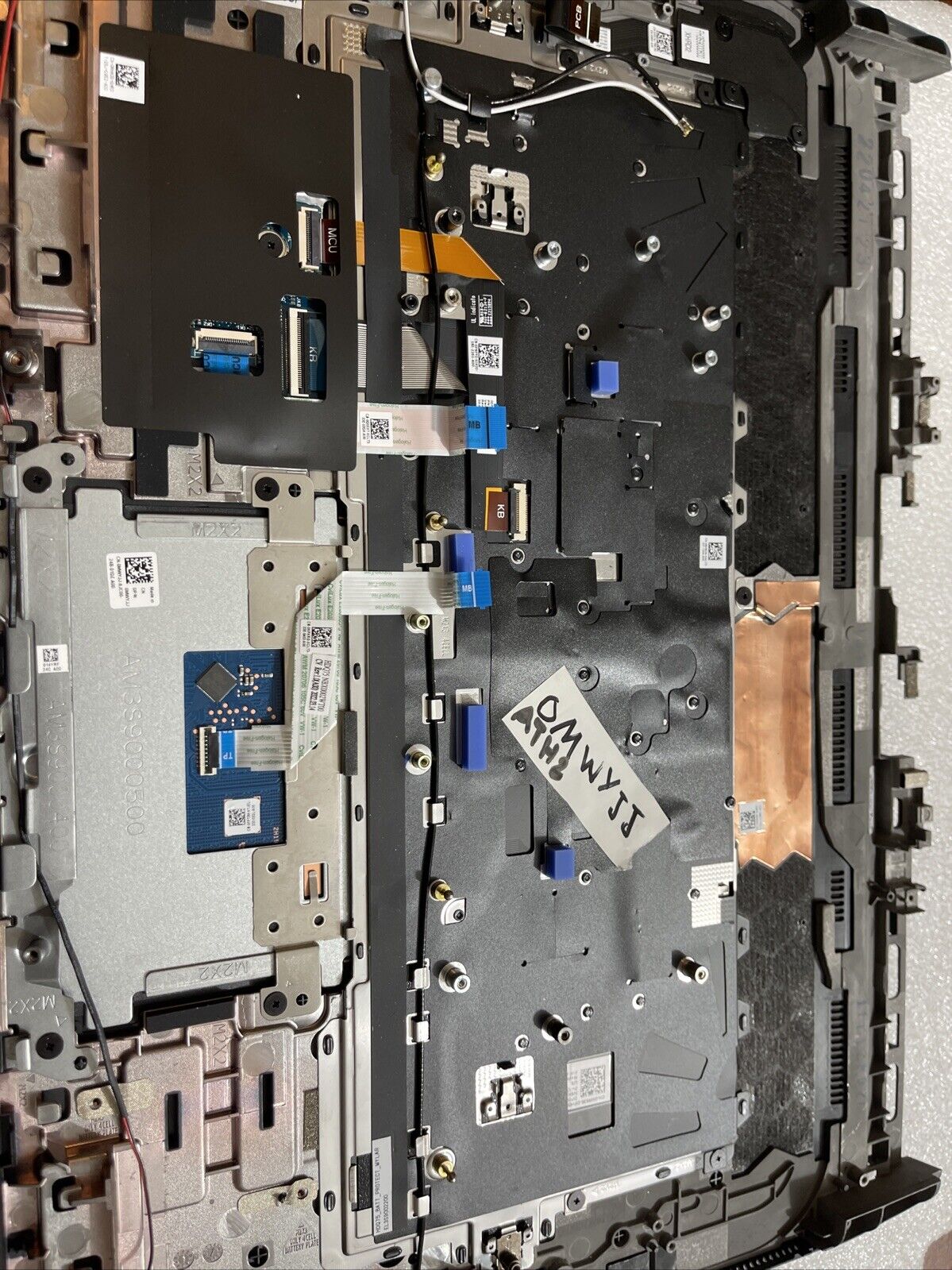 DELL ALIENWARE M17 R5 US ENGLISH KEYBOARD PALMREST TOUCHPAD Y65XC MWYJJ AT H2