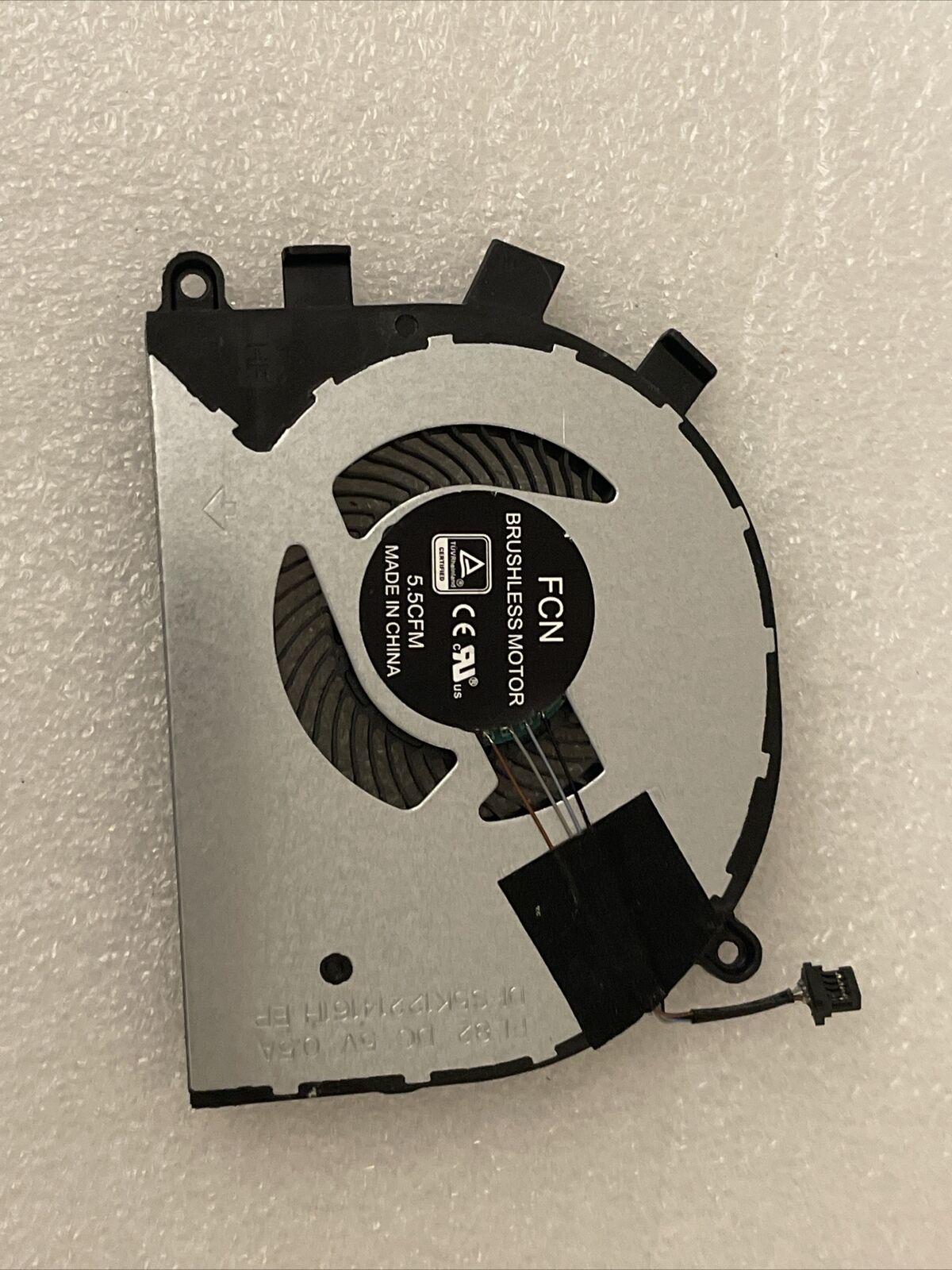 Oem Dell Inspiron 5584 15-5584 Dell Latitude 3400 3500 CPU Cooling Fan 0T6RHW P6