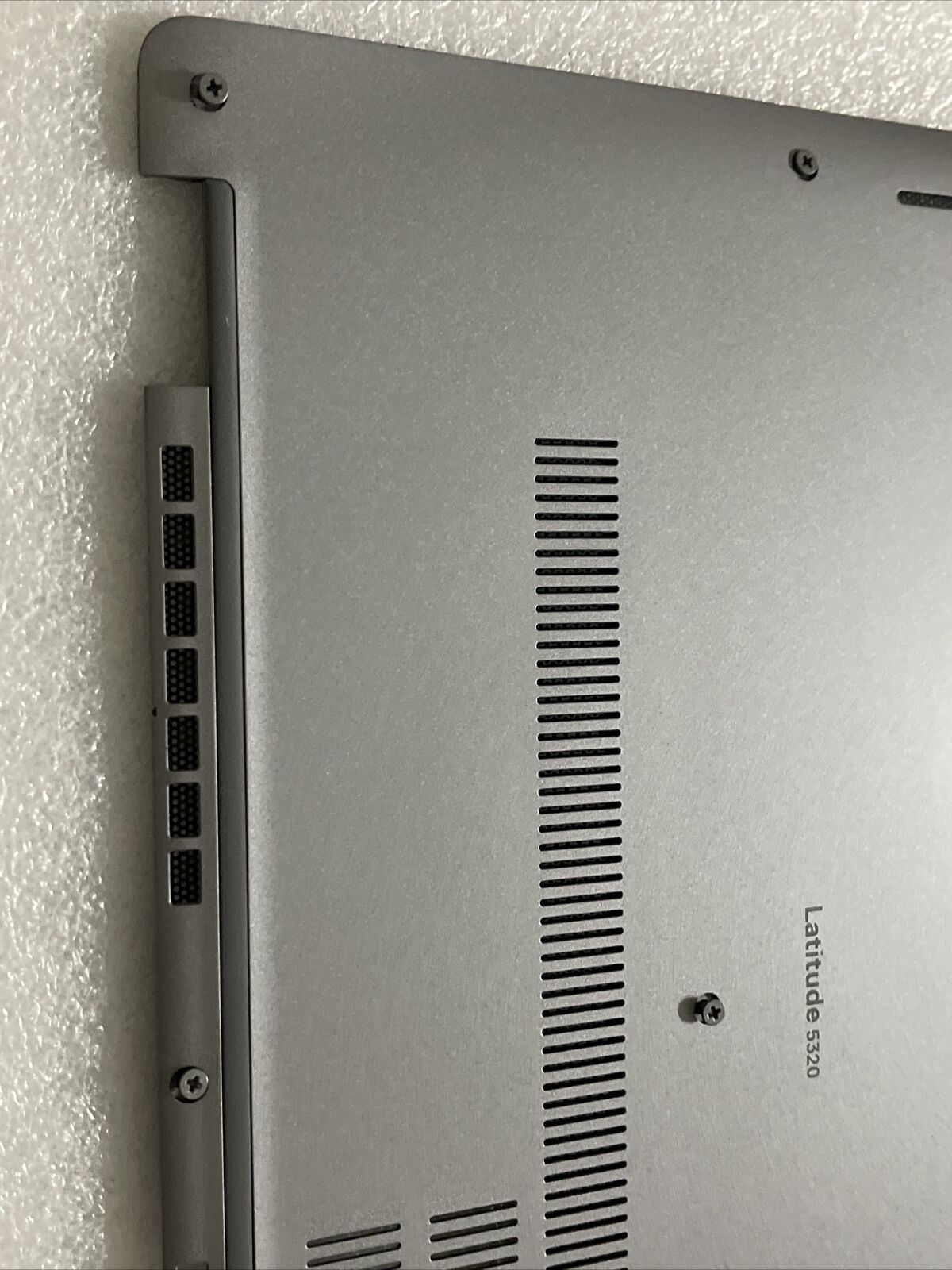 Genuine Dell Latitude 5320 Laptop Bottom Base Lower Cover 007N8 0007N8 H1C1S1