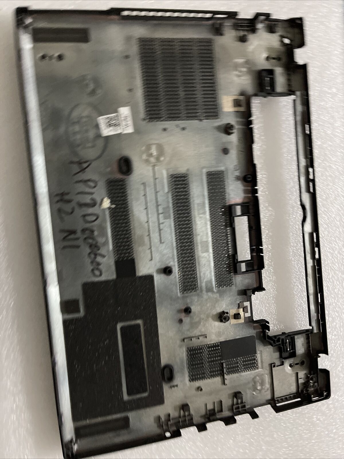 Genuine Lenovo ThinkPad T470 Bottom Base Cover SCB0K37896 AP12D000600 H2 N1