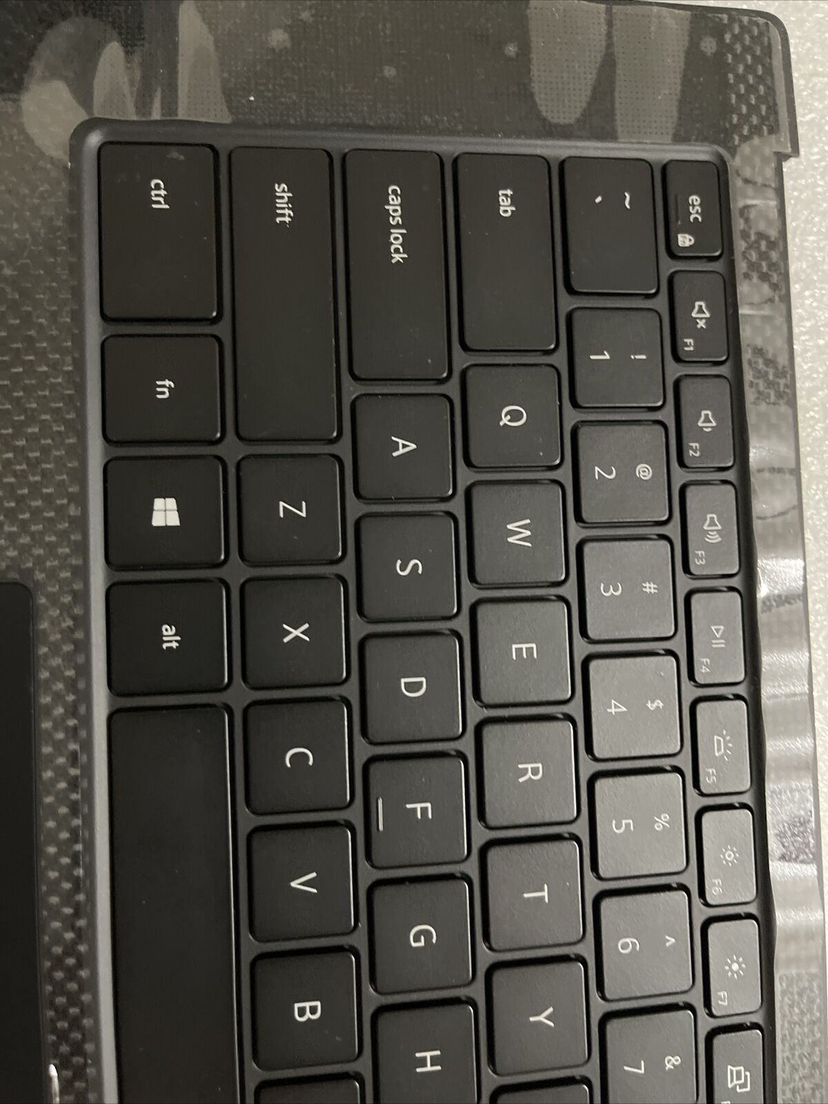 Dell XPS 15 9510 9520 Palmrest US English Keyboard Touchpad 1TD6J 01TD6J KP P6