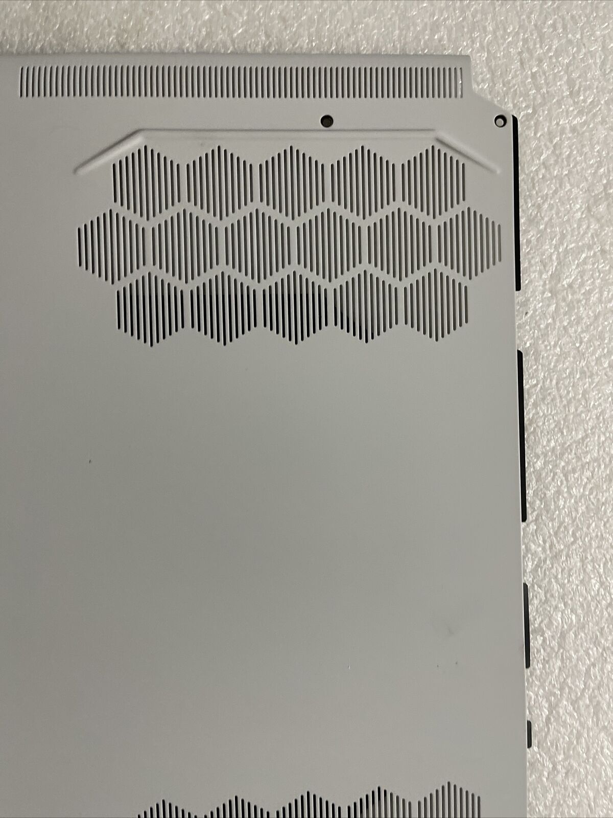 Genuine Dell Alienware X15 R1 R2 Bottom Base Cover TCTPN KW7Y1 0TCTPN H1 E1