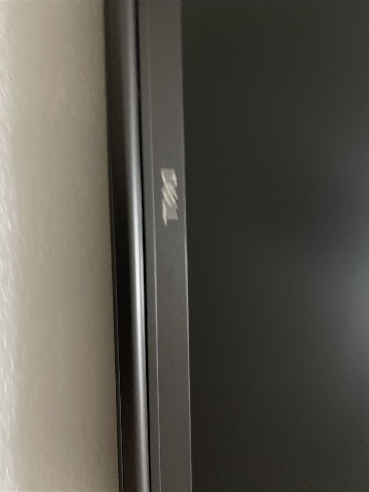 Defective Dell Latitude 7400 14" FHD LCD HD Cam Non Touchscreen 1GM66 H6 J4 D2