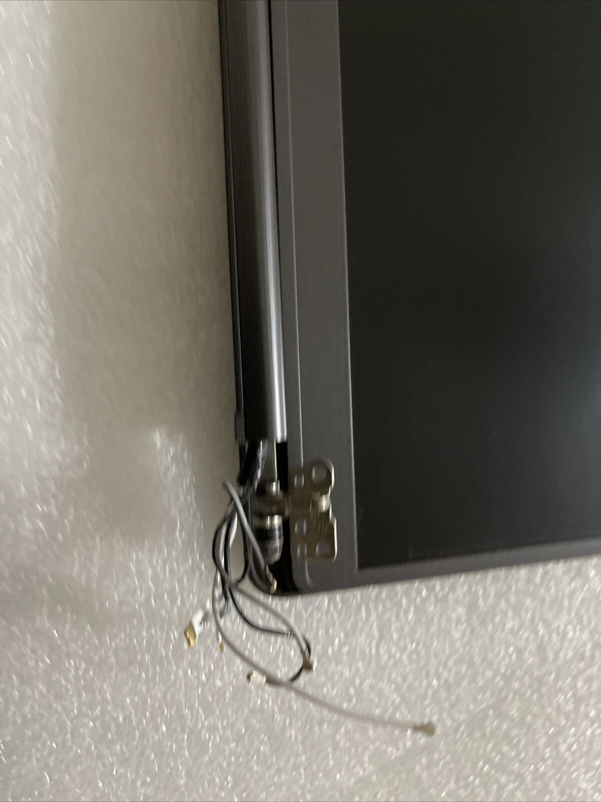 Defective Dell Latitude 7400 14" FHD LCD HD Cam Non Touchscreen 1GM66 H6 J4 D2