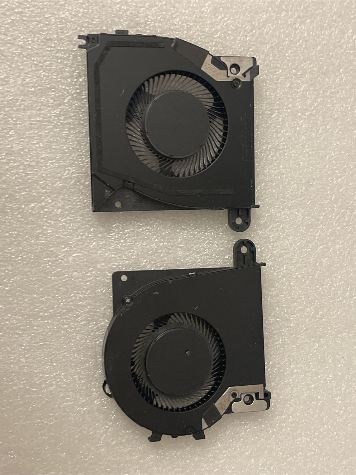 Genuine DELL ALIENWARE X17 R1 CPU + GPU both COOLING FAN Dc 12V 0J01R0 0W7KC4