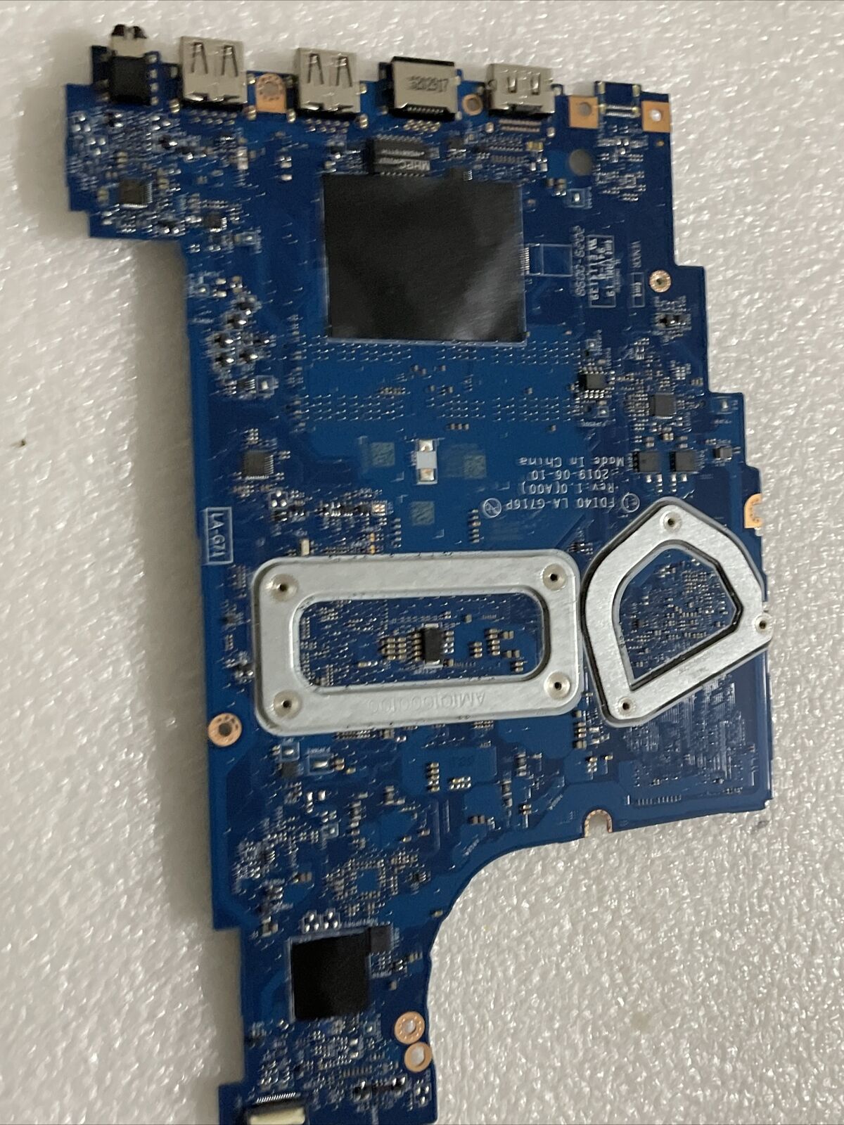 GENUINE DELL VOSTRO 3590 MOTHERBOARD INTEL i7 10510U 4.9GHz RADEON 2GB R1CJX B6