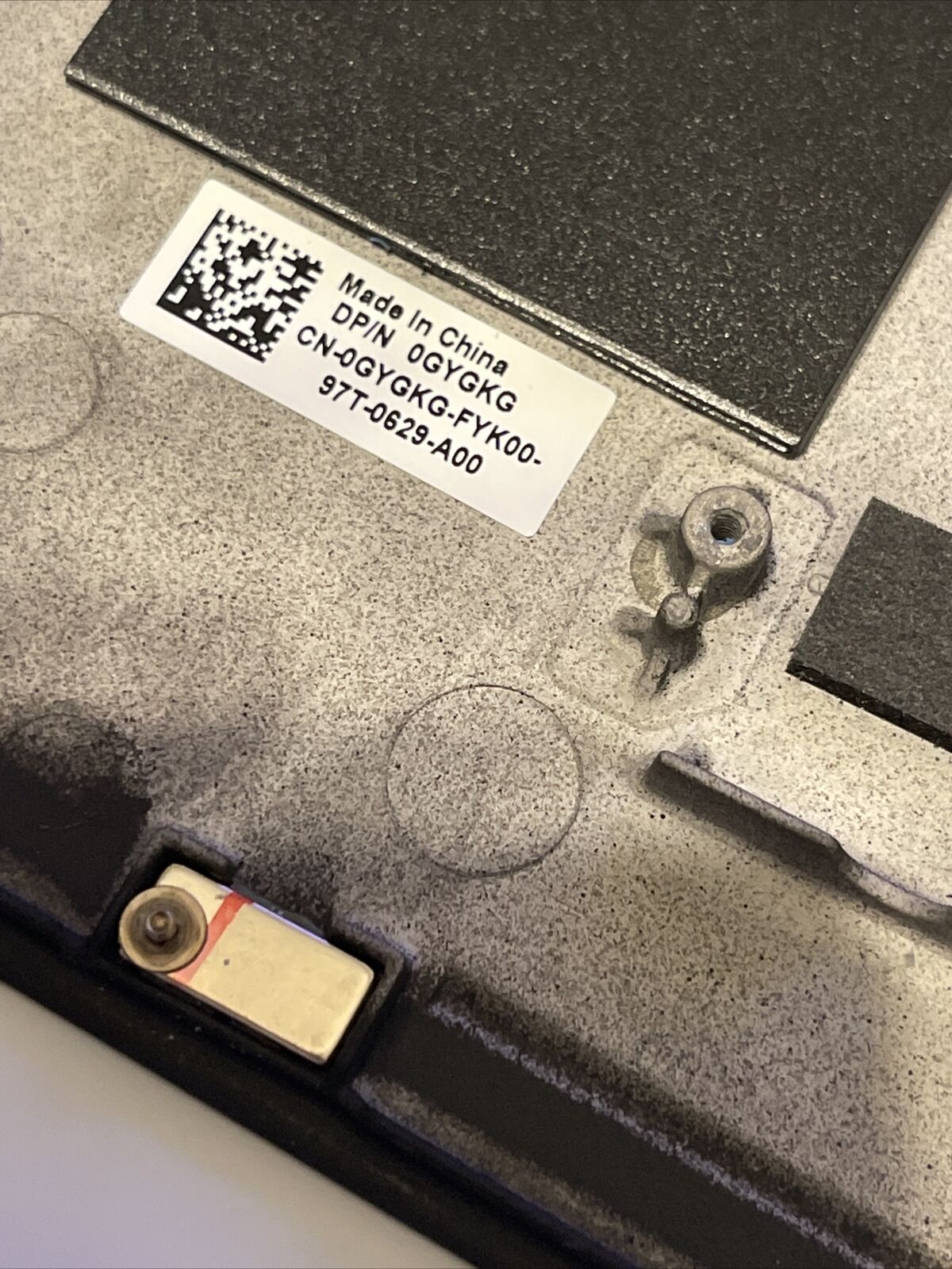 Genuine Dell Alienware M17 Laptop Palmrest Top Cover Assembly GYGKG 0GYGKG P4 T4