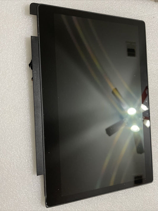 DELL LATITUDE 3310 2-IN-1 13.3 TOUCHSCREEN FHD RN9GF K2 S8 Broken Corner Plastic