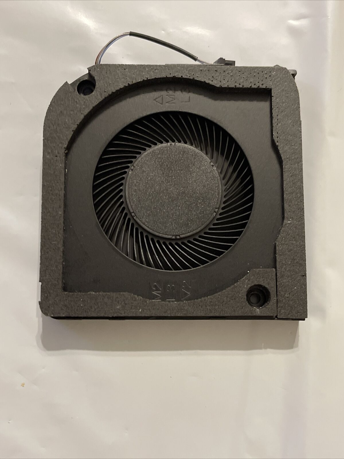 DELL LATITUDE 5520 Precision 3560 LAPTOP cooling Fan 15.6" DXJNV 0DXJNV P1