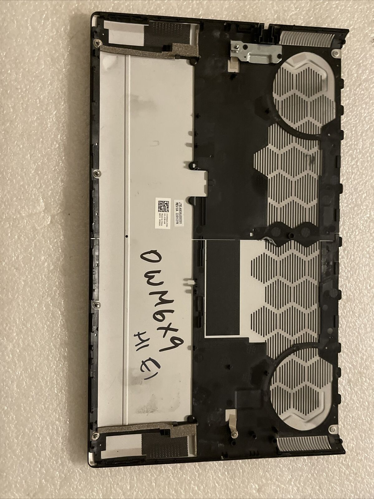 Genuine Dell Alienware M15 R5 Black Bottom Base Cover WM6X9 0WM6X9 H1 E1 Grade B