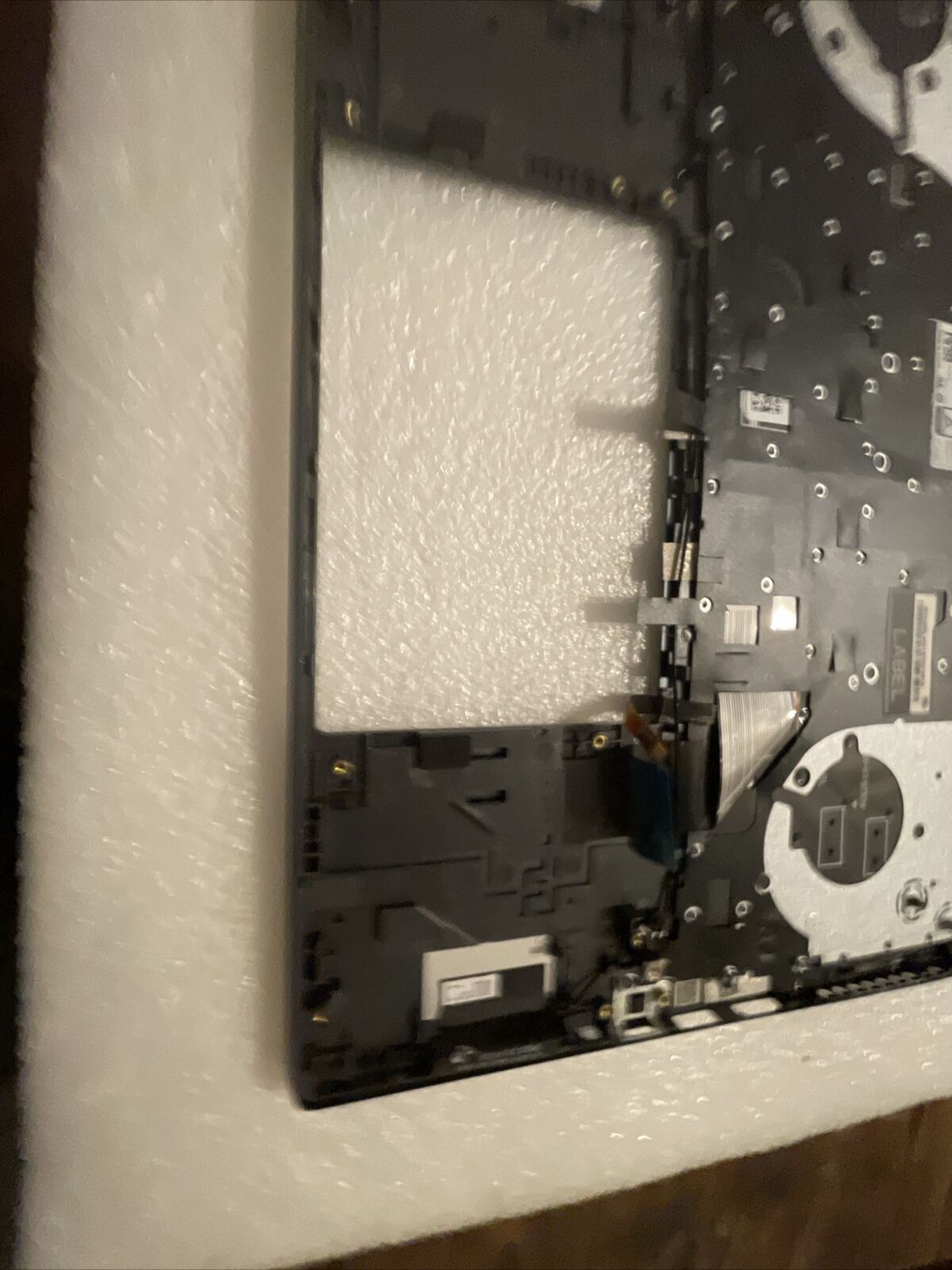 Dell Inspiron 16 Plus 7610 Laptop Palmrest US/EN Keyboard 0YRKJM H1 P7 Dented