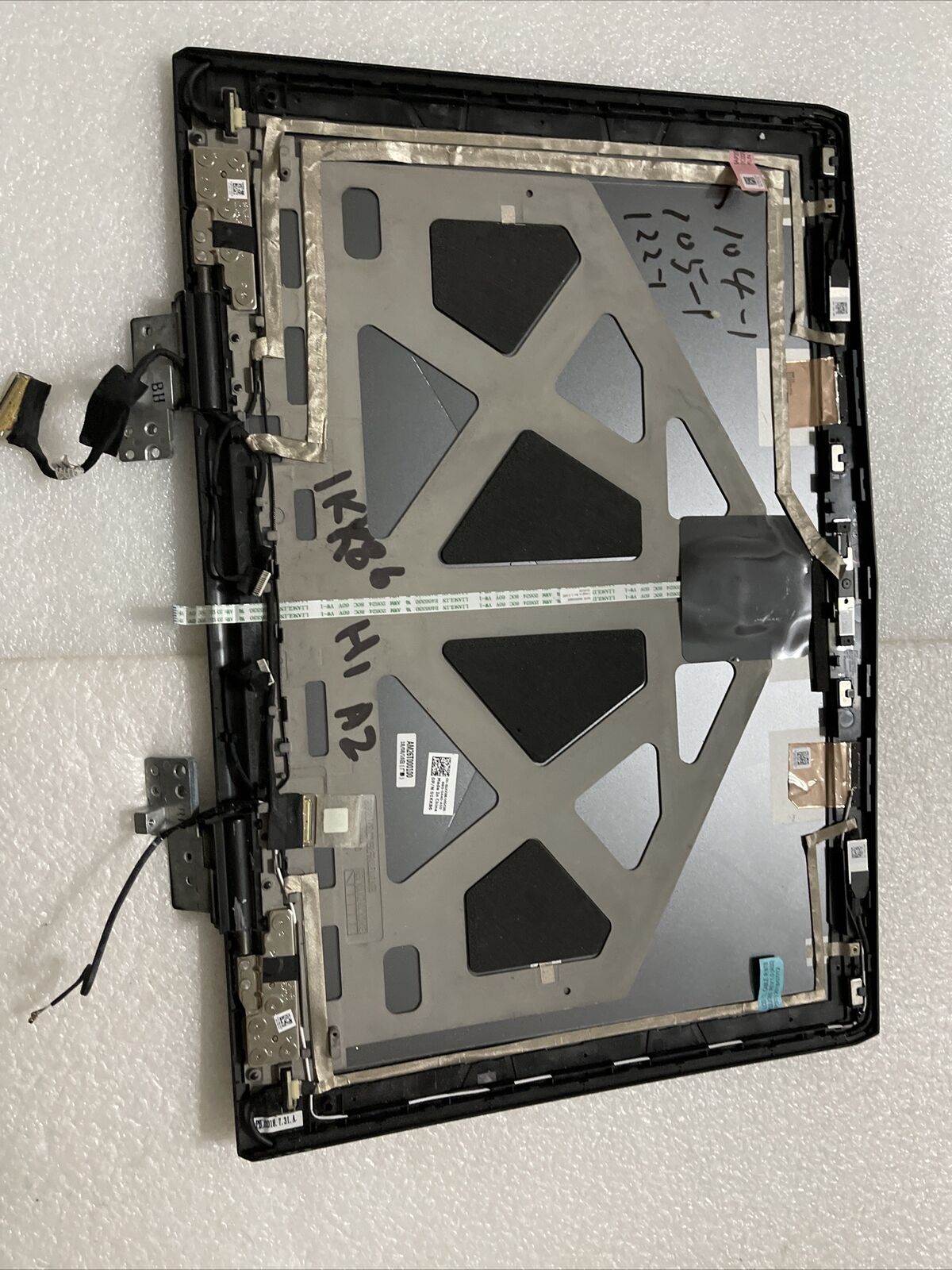 OEM DELL ALIENWARE 17 R5 LCD Rear Back Top Cover Camera Cables 1KK86 01KK86 H1A2