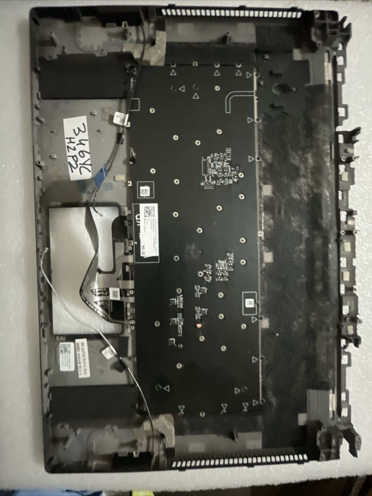 Genuine Dell Alienware x17 R2 US English Keyboard Palmrest 0346YC 346YC H2P2
