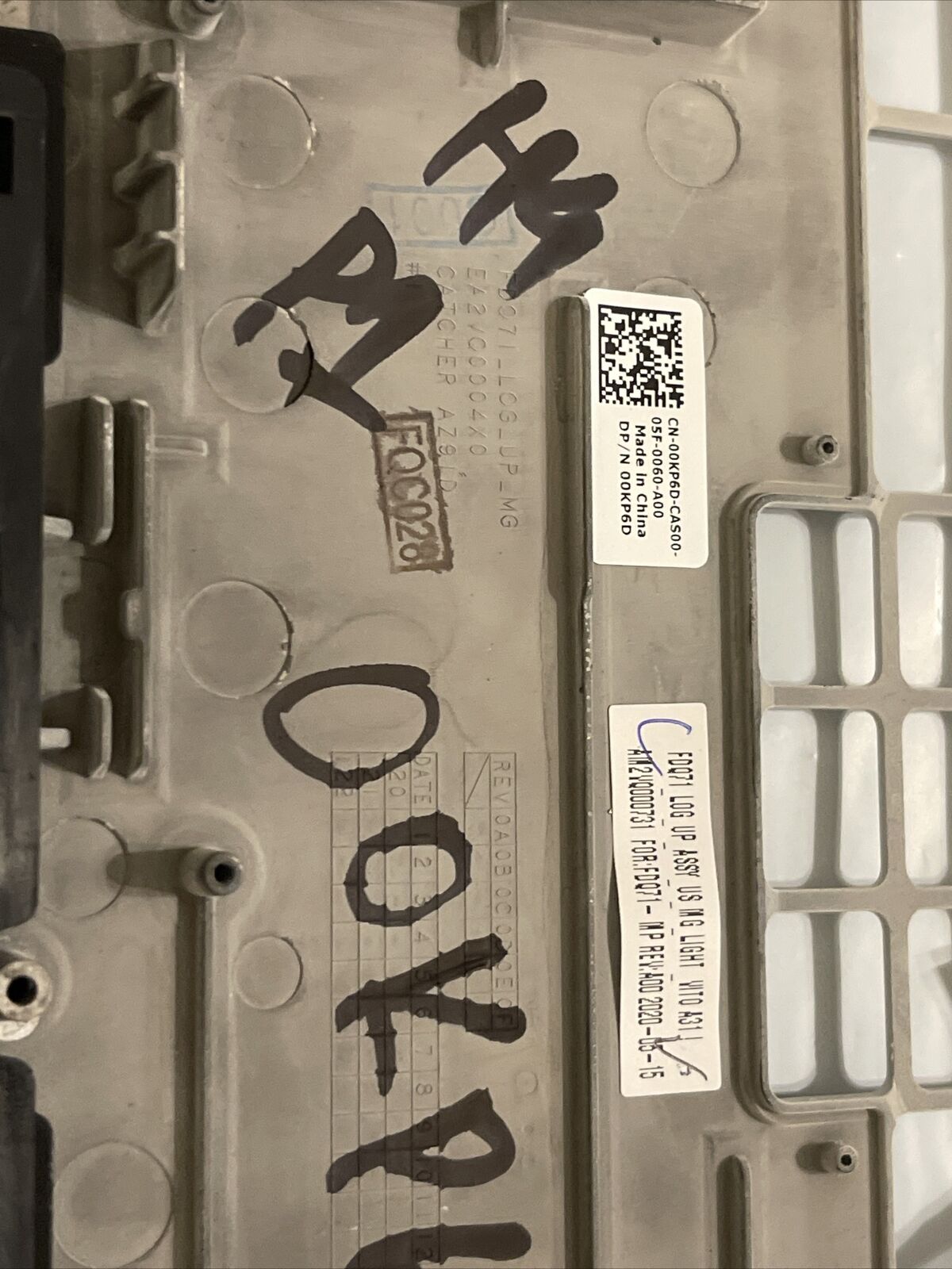 Genuine Dell Alienware M17 R3 Laptop Palmrest Touchpad 0KP6D 00KP6D H4 P1