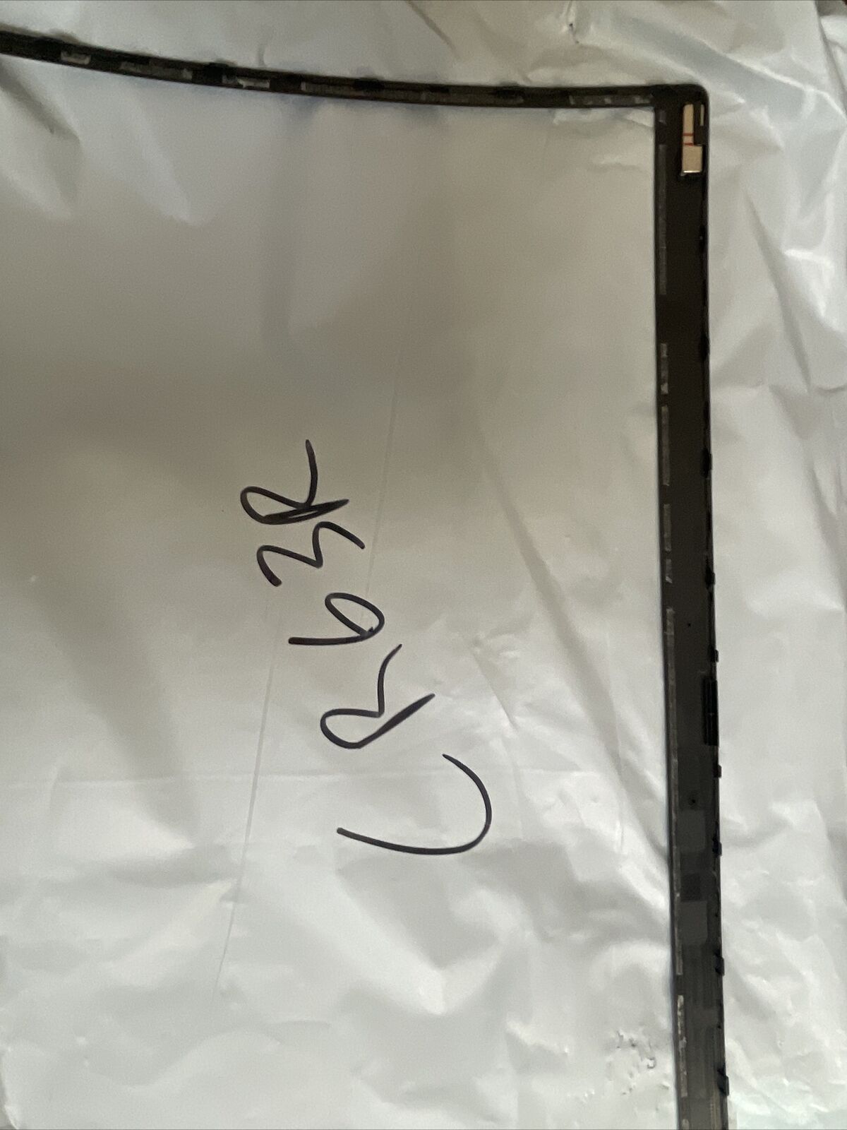 Genuine Dell lcd led screen bezel No camera hole CR63R 0CR63R N1
