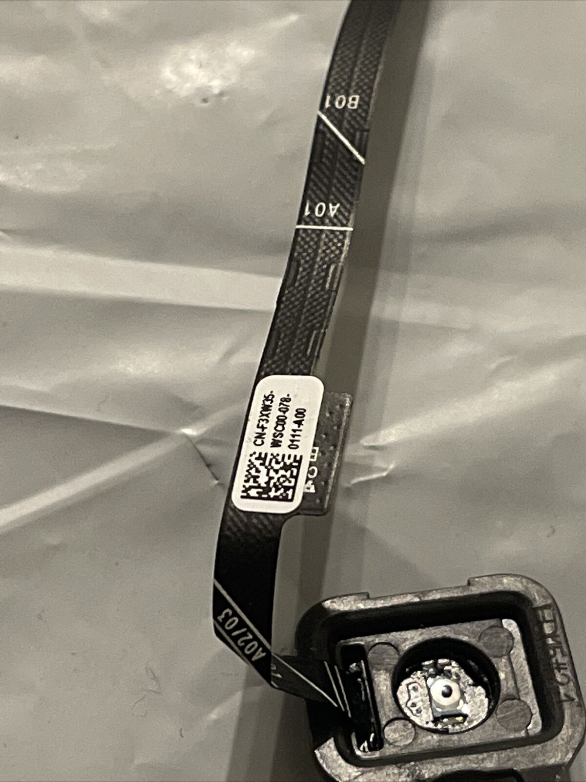 GENUINE DELL INSPIRON 15 7590 SERIES POWER BUTTON W/ CABLE F3XW35 H1