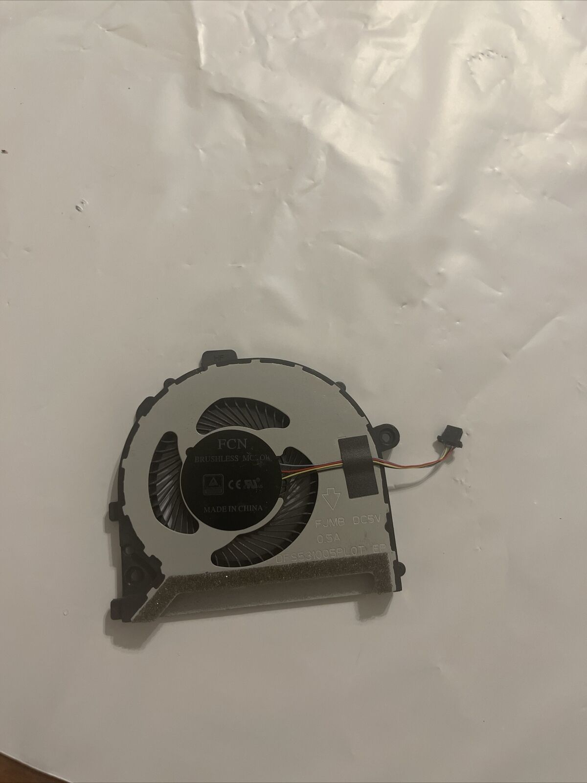 Dell Inspiron 5370 CPU Cooling Fan Assembly RV0CY 0RV0CY CN-0RV0CY P4